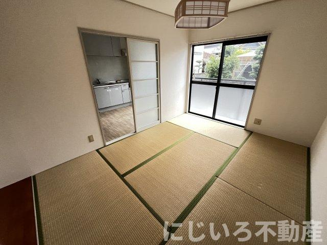 コーポひまわりの和室