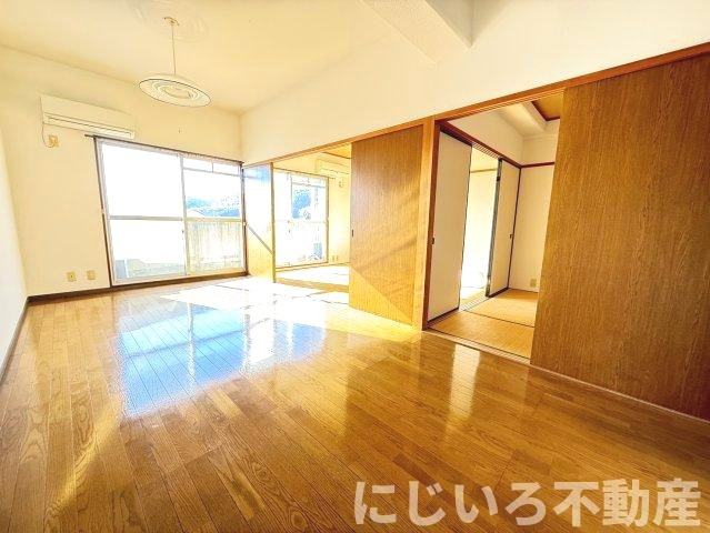 グリーンピア津乃峰の居間・リビング
