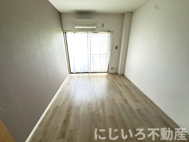 アサヒハイツの居間・リビング