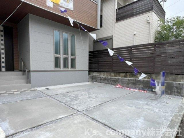茅ヶ崎市高田4丁目　新築戸建　2号棟の駐車場|駐車スペース◇並列2台可能☆