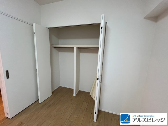 クリオ鶴瀬壱番館の収納|クローゼット付洋室6.0帖