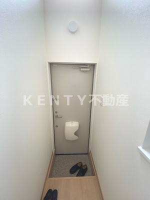 【玄関】 | ＹＡＧＵＣＨＩ　ＲＥＳＩＤＥＮＣＥ　C棟 | 毎日通る玄関はこちらです