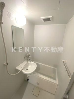 【浴室】 | ＹＡＧＵＣＨＩ　ＲＥＳＩＤＥＮＣＥ　C棟 | 日々の疲れを癒すお風呂付です