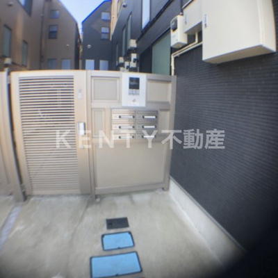 【エントランス】 | ＹＡＧＵＣＨＩ　ＲＥＳＩＤＥＮＣＥ　C棟 | 清潔なエントランスです
