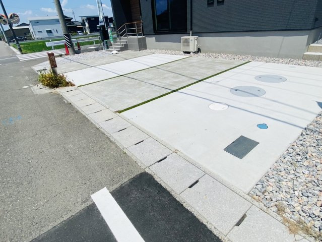 瑞穂市 穂積（穂積駅） 2階建 ５ＬＤＫのその他|駐車場（4台分駐車可能）