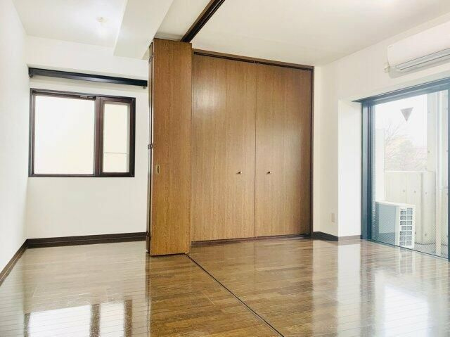 白金アネックスの寝室