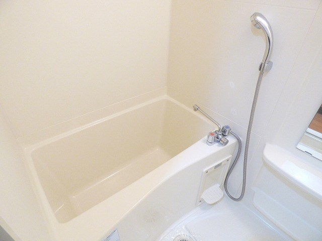 【浴室】エステムプラザミッドプレイス