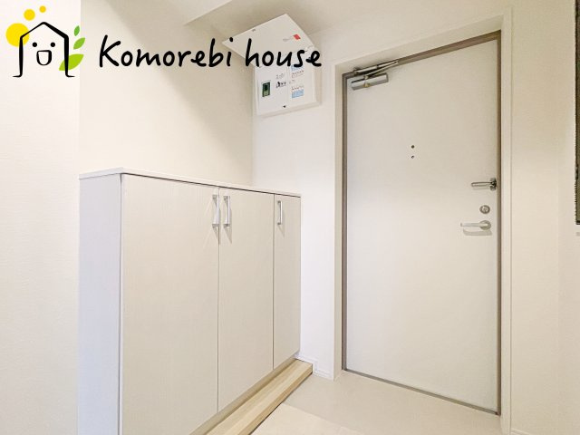 ライオンズガーデン東大宮弐番館の玄関|明るい玄関です