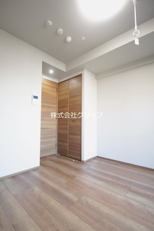 Le'a横濱大通り公園弐番館の洋室