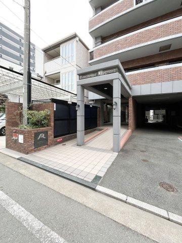 ロマネスク今川第2　南当仁小学校区のエントランス|ロマネスク今川第2