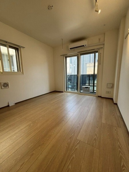 【居間・リビング】 | The Shinagawa East Residence(ザ・シナガワ イースト レジデンス) | 同施工会社の参考写真です。
