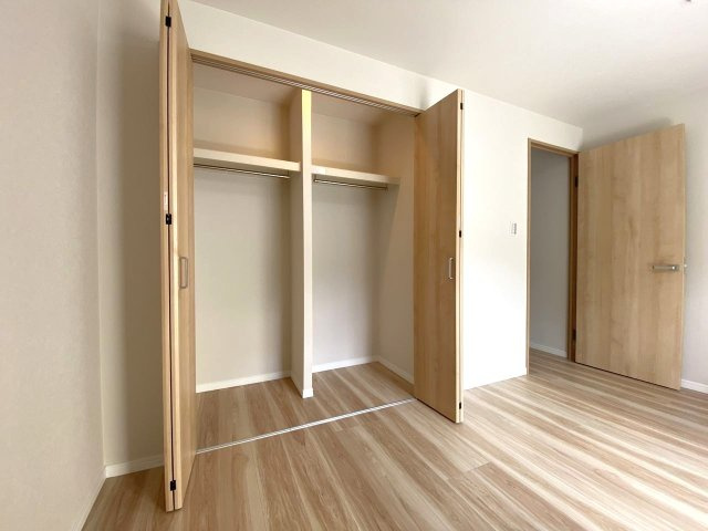 江古田第３ローヤルコーポの収納|収納
住まい全体をすっきりと保つ利便性の高い収納スペース。日用品のストックや季節物の家電などを一括管理でき、居住スペースを最大限広く活用することができます。