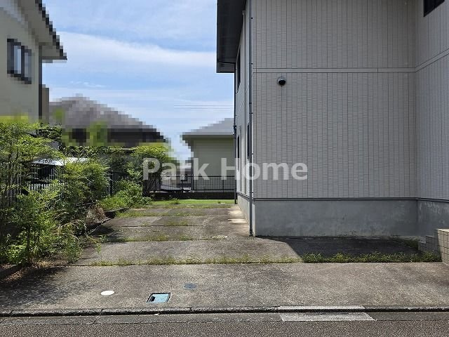 高知市春野町南ヶ丘7丁目 中古戸建ての駐車場