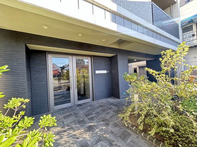 【エントランス】 | メゾン材木町