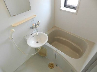 シャトーＫ安部山Ｂ棟の浴室