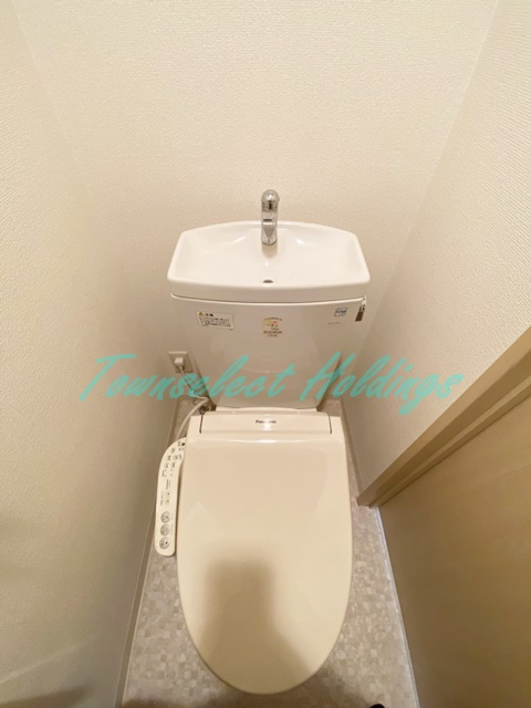 ライムランド汐留のトイレ|風呂トイレ別♪ウォシュレット付き