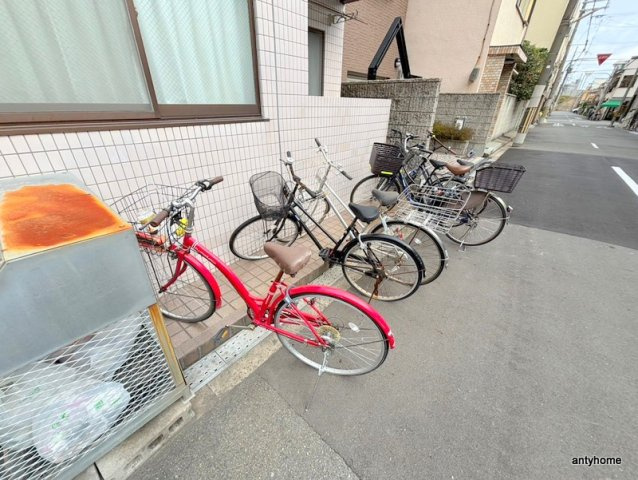 時山クリーンハイツ淡路　仲介手数料無料の駐車場