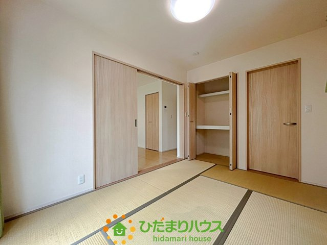 古河市新久田　中古一戸建ての収納