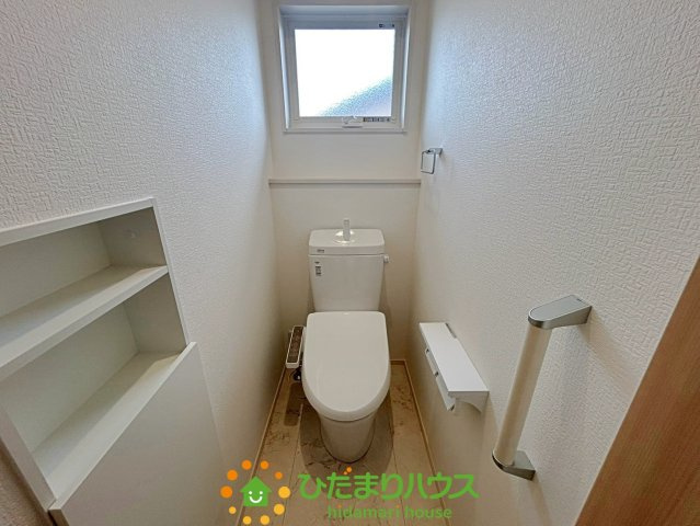 古河市新久田　中古一戸建てのトイレ