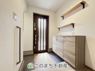 【玄関】 | クライン筑西市乙第1期  | 収納が豊富な広々とした玄関スペース☆