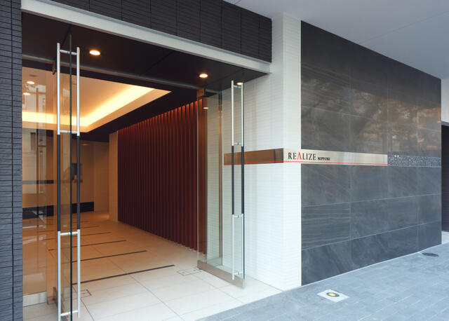 レアライズ日暮里のエントランス|建物の内部です