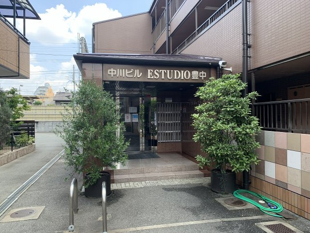 Estudio豊中のエントランス