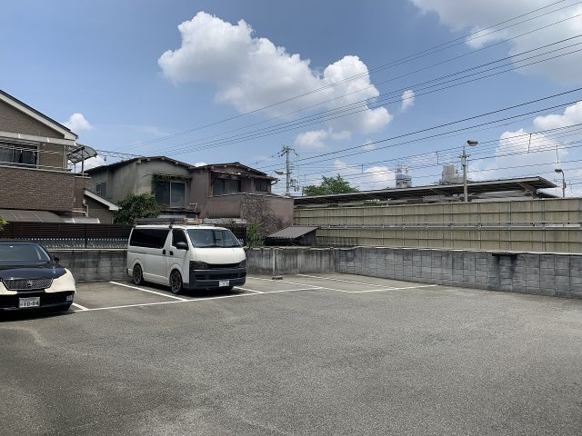 Estudio豊中の駐車場