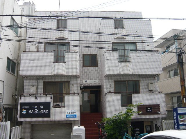 プレアール中桜塚の外観