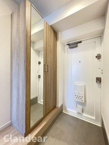 五反野ダイヤモンドマンションの玄関|ドキドキの新生活も、安心してスタート。ぴったりの住まいを見つけませんか？クランディアが一緒に住まい選びをサポートします‼　まずは、お気軽にお問合せください　＃クランディア
