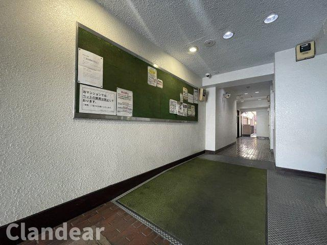 五反野ダイヤモンドマンションのロビー|ドキドキの新生活も、安心してスタート。ぴったりの住まいを見つけませんか？クランディアが一緒に住まい選びをサポートします‼　まずは、お気軽にお問合せください　＃クランディア
