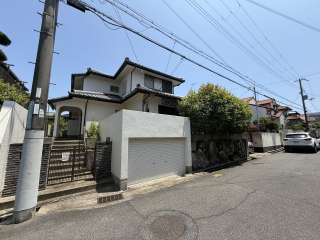 神戸市垂水区桃山台５丁目戸建の前面道路含む現地写真