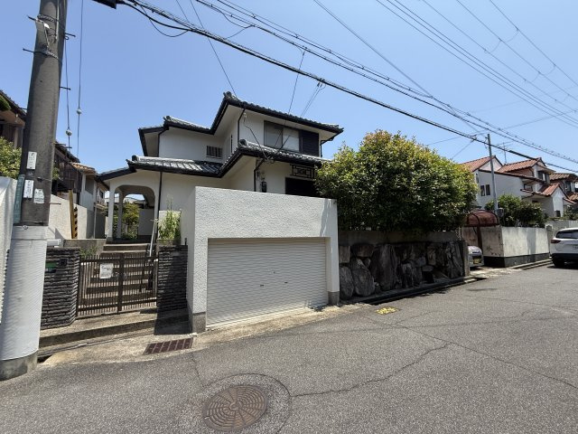 神戸市垂水区桃山台５丁目戸建の外観