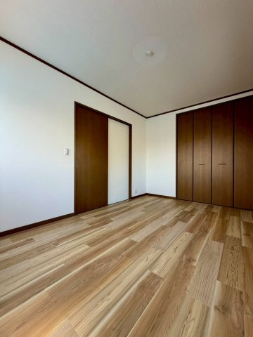 枚方市都丘町の洋室|全居室収納付きのお部屋です！