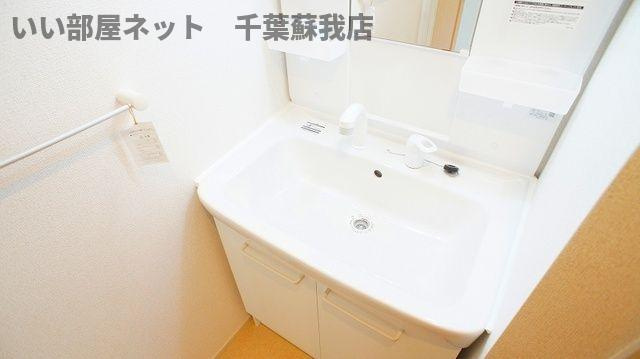 オリーブⅡの洗面所|スペースが確保できる洗面所です