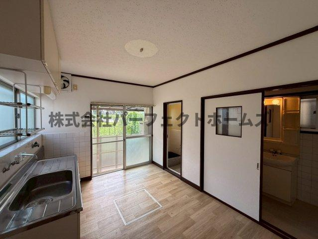 長尾家具町2丁目戸建　賃貸の居間・リビング|ゆったり過ごせるリビングです