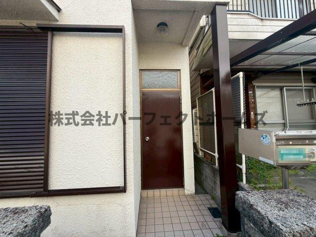 長尾家具町2丁目戸建　賃貸のエントランス|ゆとりのあるエントランスです