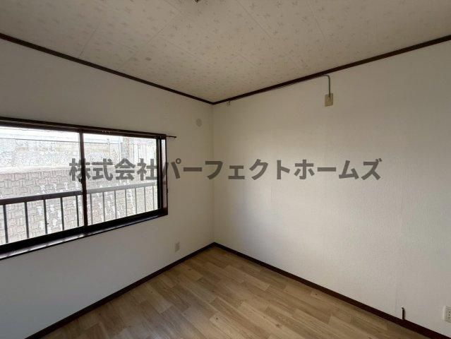 長尾家具町2丁目戸建　賃貸の洋室|明るい洋室です