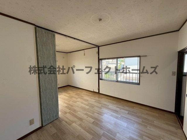 長尾家具町2丁目戸建　賃貸の洋室|落ち着いた色調の洋室です