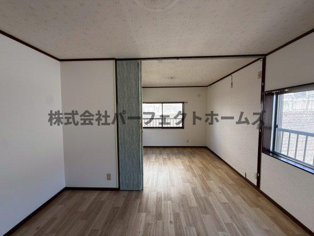 長尾家具町2丁目戸建　賃貸の洋室|明るい洋室です