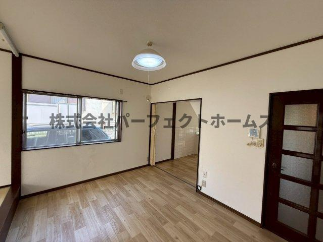 長尾家具町2丁目戸建　賃貸の居間・リビング