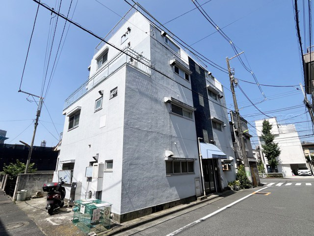 【現況写真】 | 駒沢パークサイドマンション | 外観と前面道路の様子。～即日のご見学可能～　お問合せはお気軽にどうぞ。
