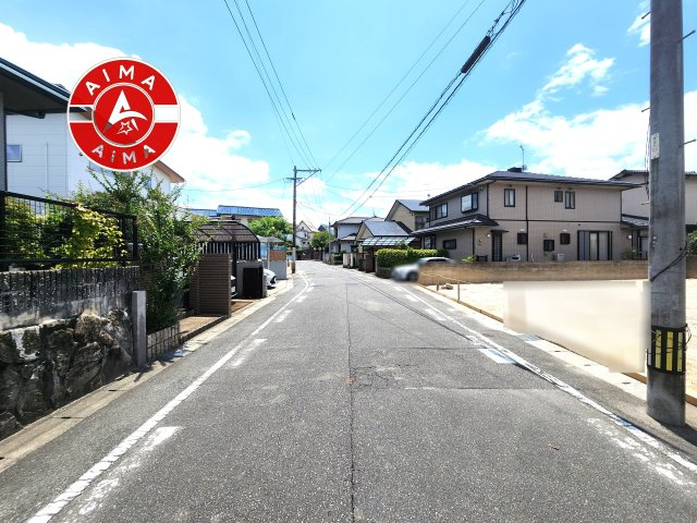 春日市泉2丁目第1-1棟（1号棟）の外観|前面道路含む現地の写真です。