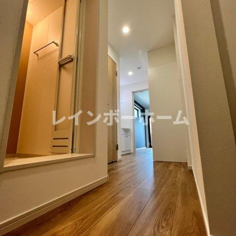 MELDIA新河岸の玄関