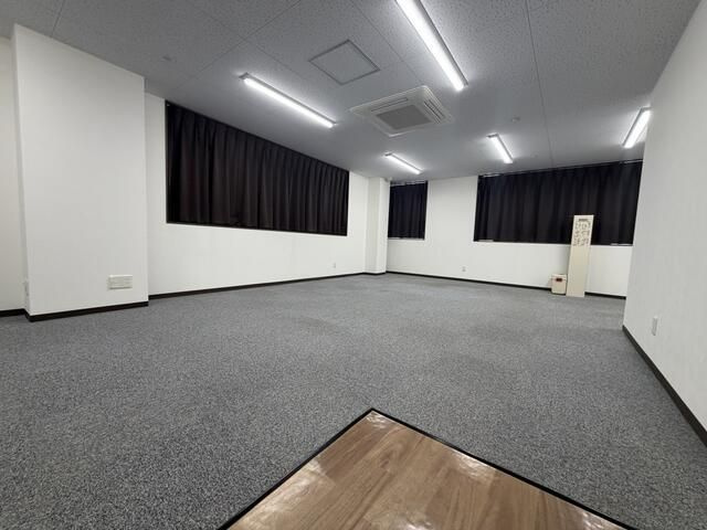 スズビル