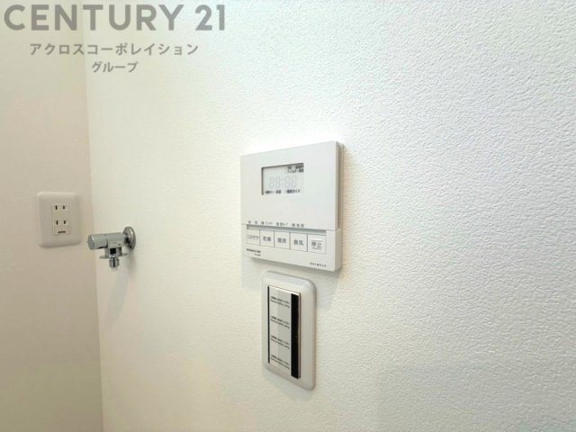 暖房機能があるため、冬場でも温かい浴室で入浴でき、乾燥機能があるため、水気を素早く取り除けます。また、換気機能があるため、湿気を素早く排出してカビや雑菌の発生を防ぐことができます。