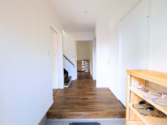 土居町戸建ての玄関|ゆったりとした玄関です