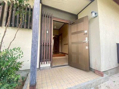 【玄関】 | 福津市若木台4丁目戸建