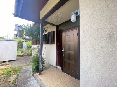 【玄関】 | 福津市若木台4丁目戸建