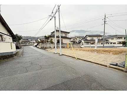 安佐南区長楽寺３丁目の前面道路含む現地写真