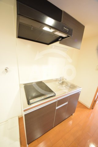 大阪プレステージアコモデーションのキッチン|大阪プレステージアコモデーション　2口IHコンロ